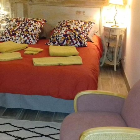 Le Vitrail Chambre Equipee Sans Service Repas Yvetot-Bocage Exteriér fotografie