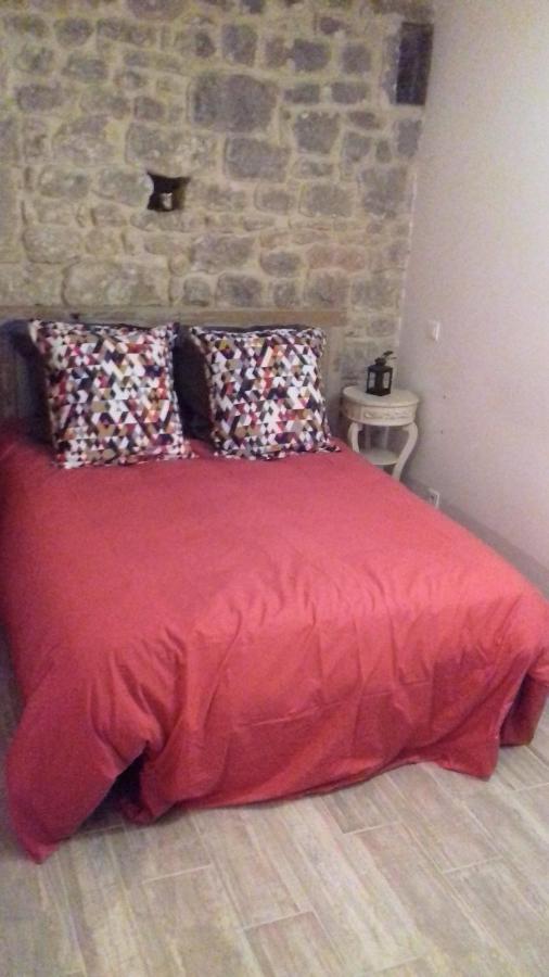Le Vitrail Chambre Equipee Sans Service Repas Yvetot-Bocage Exteriér fotografie